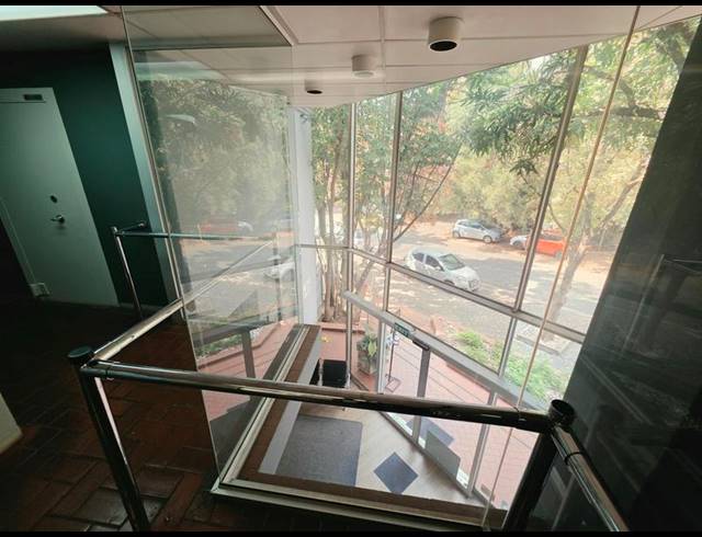 BUSINESS PROPERTY TO RENT IN MENLO PARK